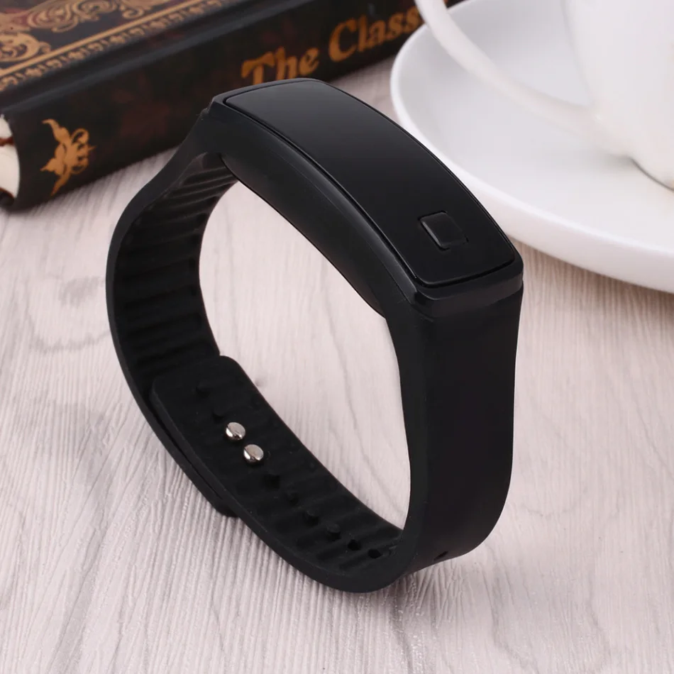 Силиконовые цифровые часы повседневные спортивные с браслетом черные