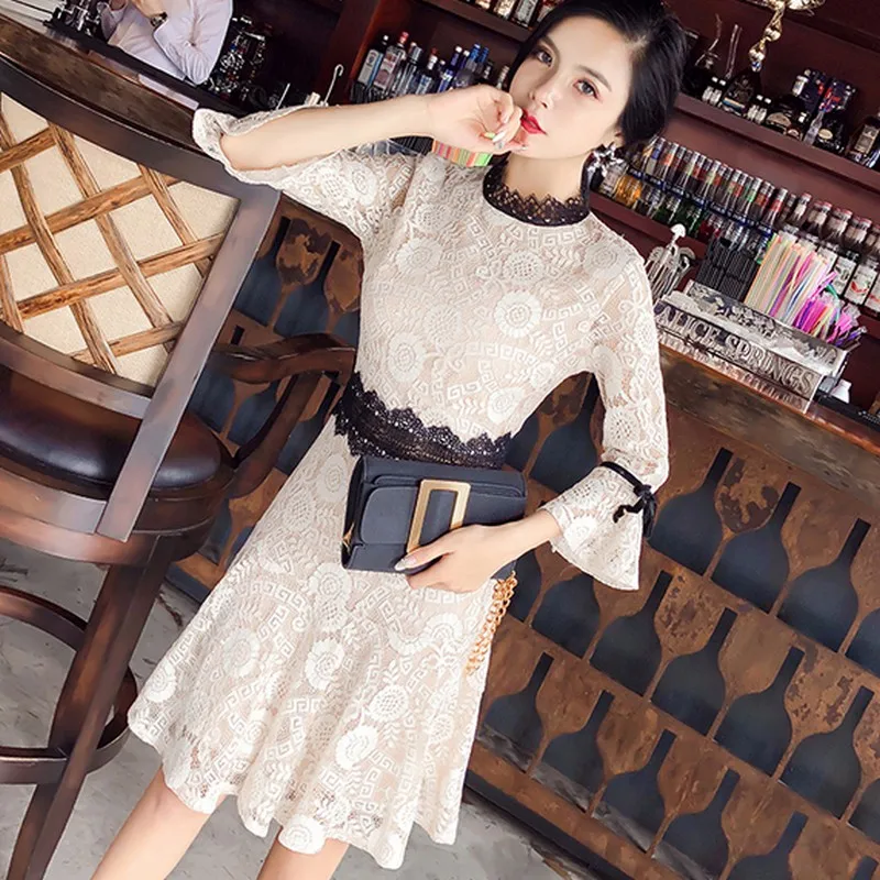 2018 осень зима новые женские хит Цвет темперамент кружевном платье Для Женщин Рог