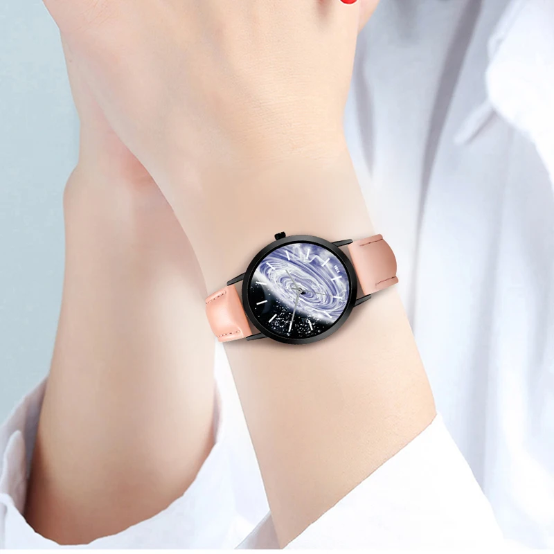Атмосферные часы с космическим мотивом Vortex повседневные кварцевые кожаным