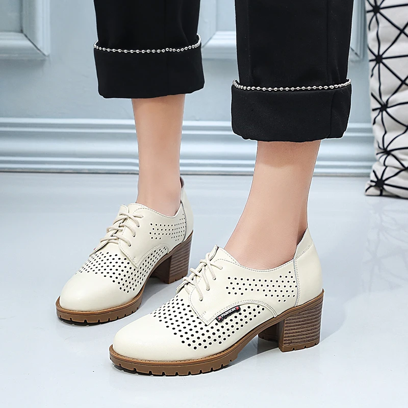 Женские босоножки из натуральной кожи на шнуровке с перфорацией мягкой