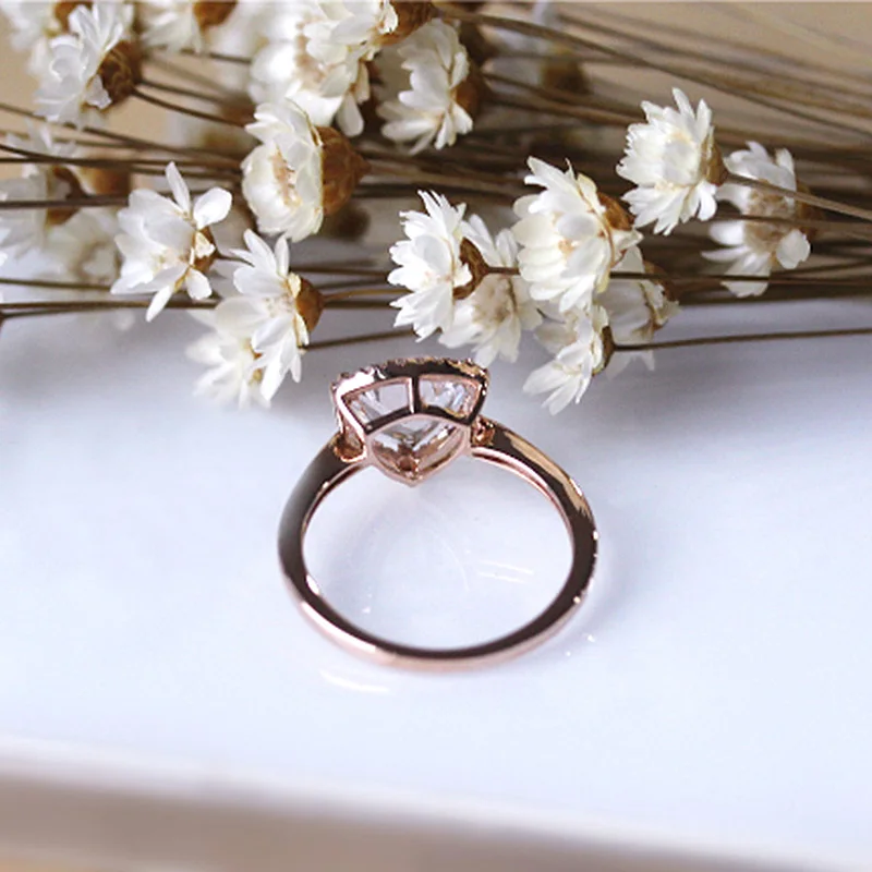 

DUPUY Classic Engagement Ring 14k Rose Gold 8mm 1.4ct Trillion Cutting Morganite Ring Geometic Temperament Elegant Ring D180064