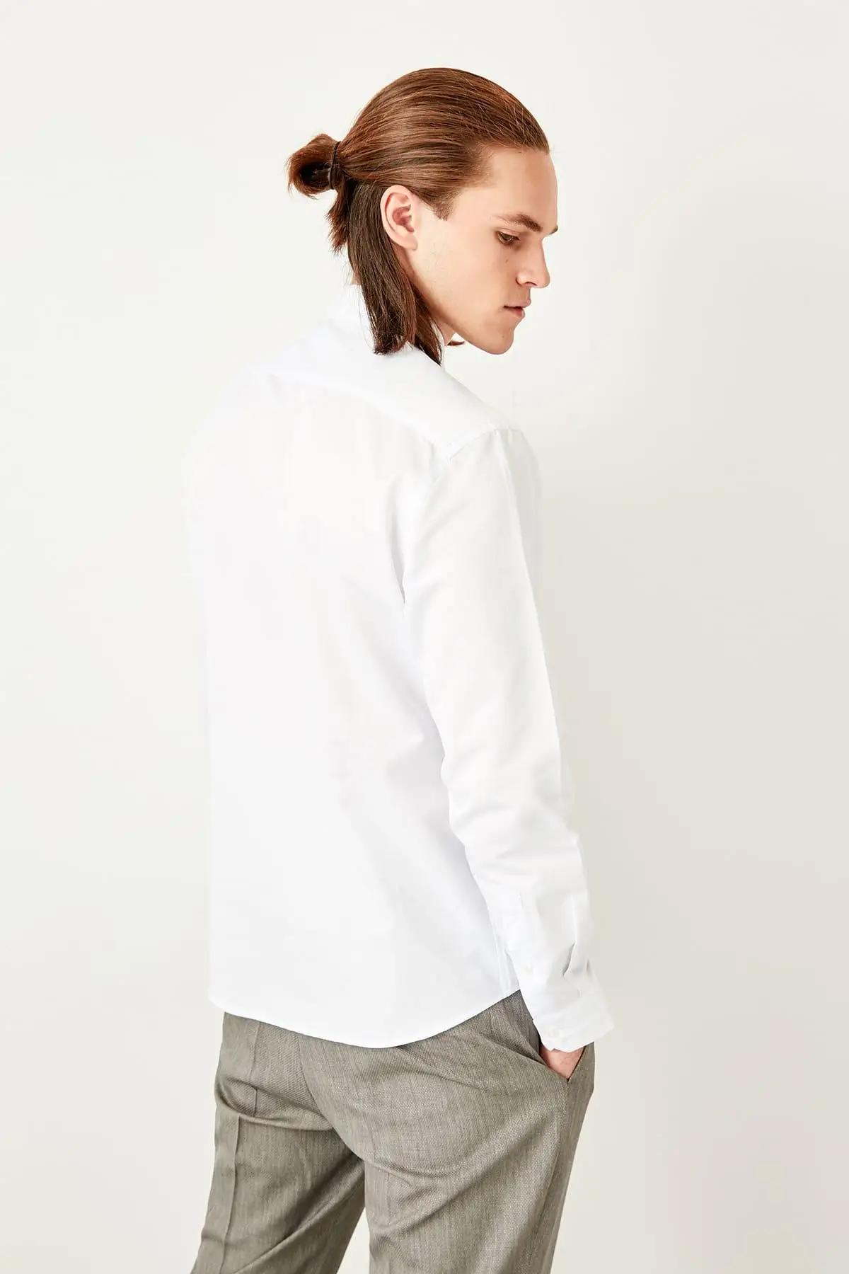Trendyol белый мужской атласной ткани Смарт Slim Fit рубашки для жениха выпускного