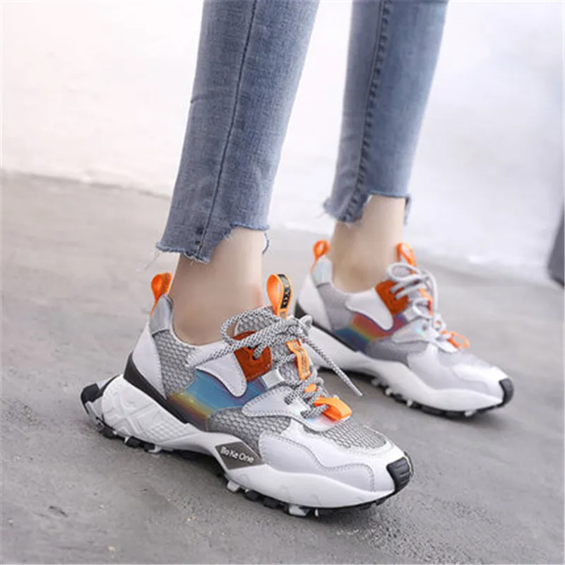 Кроссовки на шнурках с подсветкой модные женские кроссовки платформе принтом