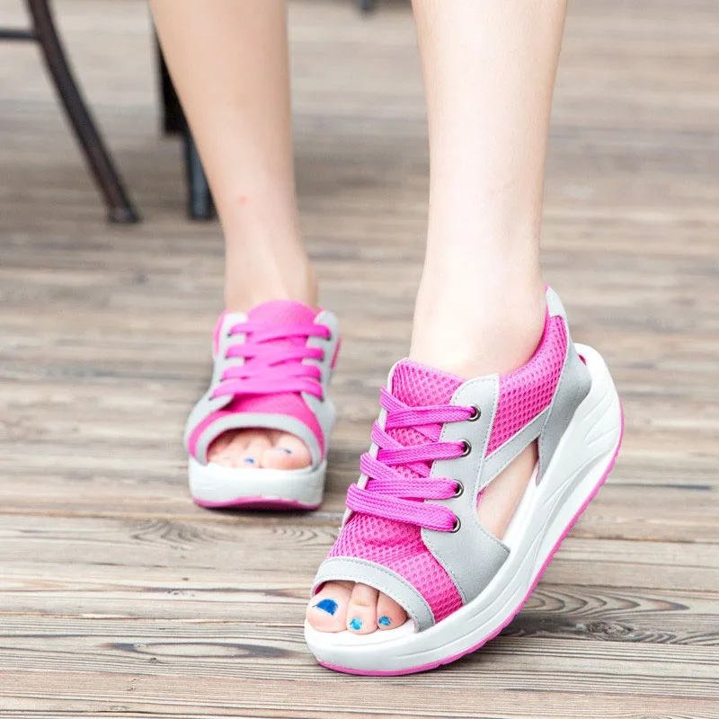 VTOTA/женские босоножки на танкетке Повседневная летняя обувь из сетчатого