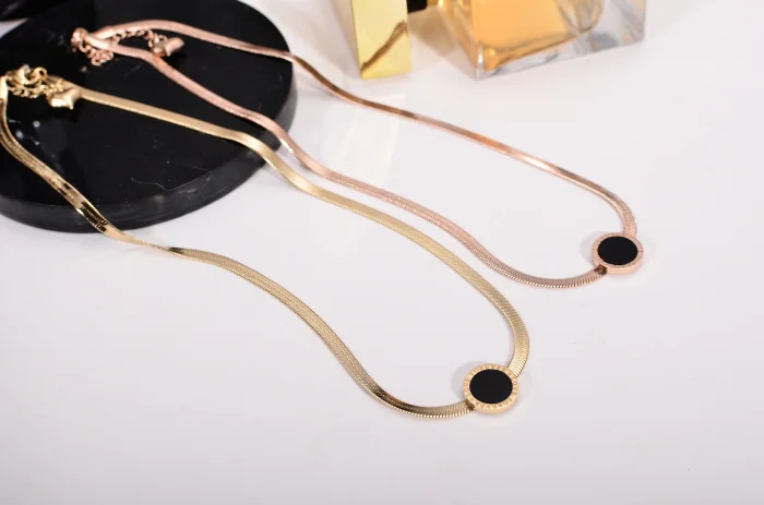 Классические черные круглые Брендовые женские ожерелье титановая сталь Розовое
