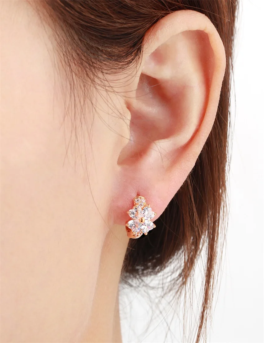 Luck Four Leaf Clover Flower Heart круглый фианит маленькие серьги-кольца huggie для женщин детей