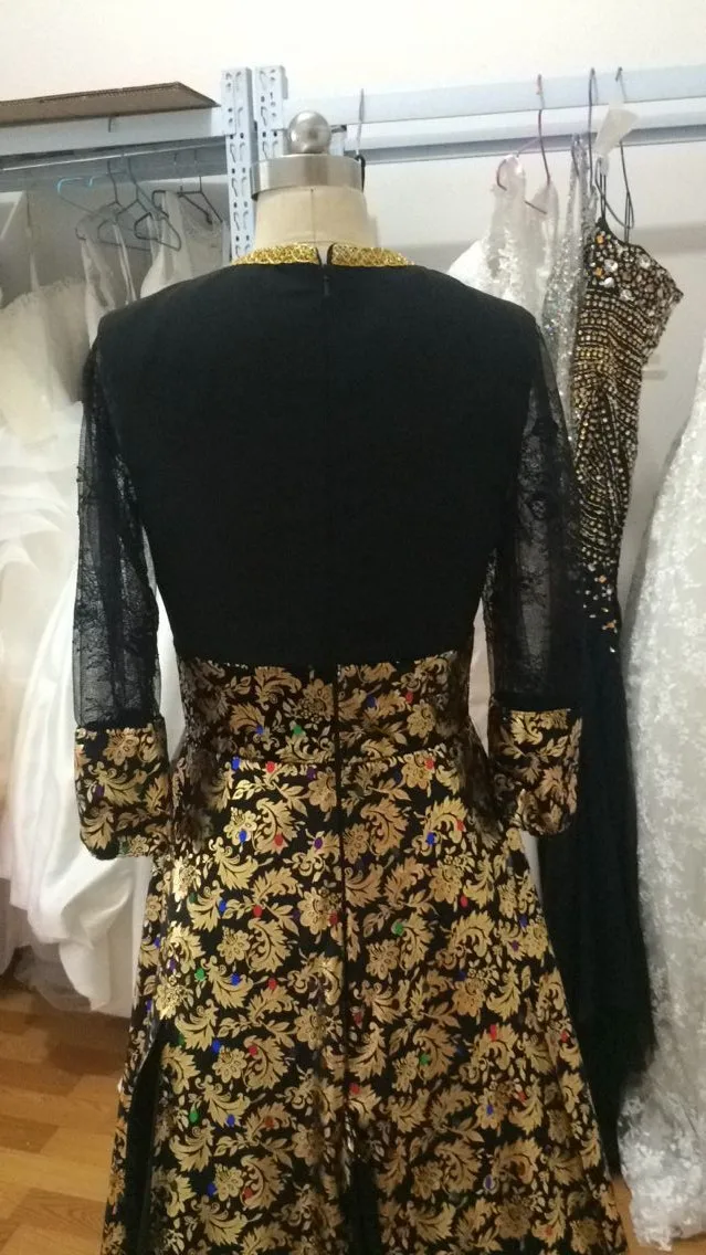 Дубаи Арабская одежда Восточный халат и v образной горловиной черная юбка