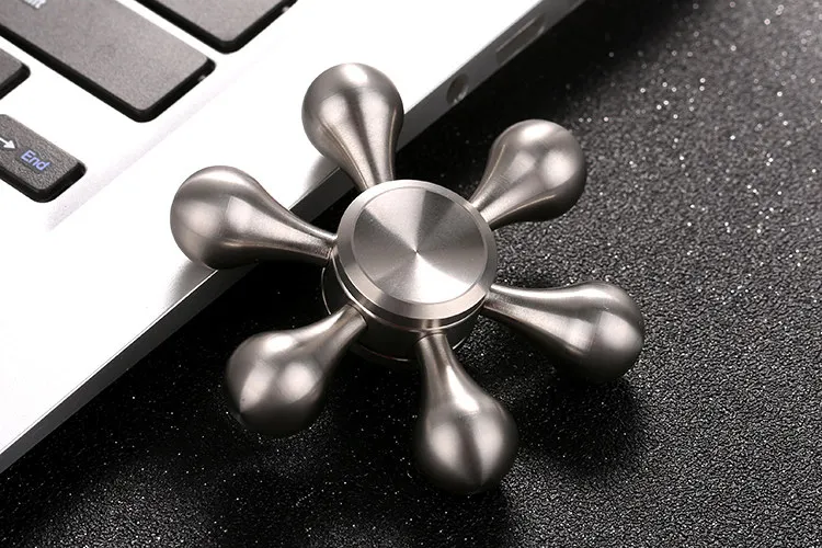 Хорошее качество Нержавеющая сталь Непоседа блесны 2017 новые Стиль Мода палец