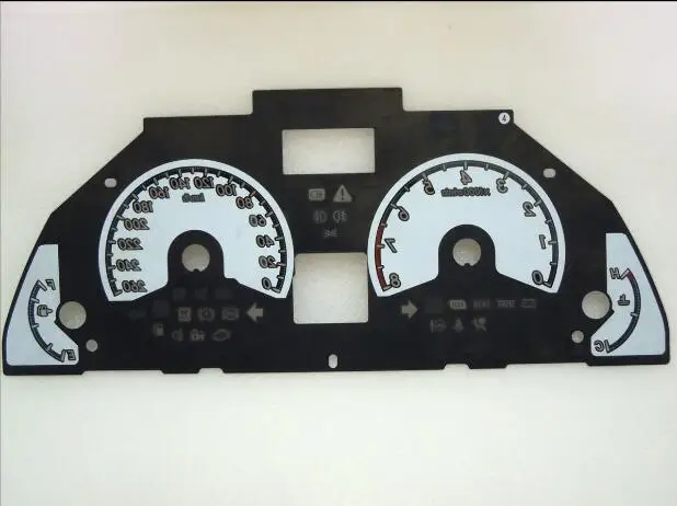 Круизные огни приборной панели измерительный прибор километр бумага с