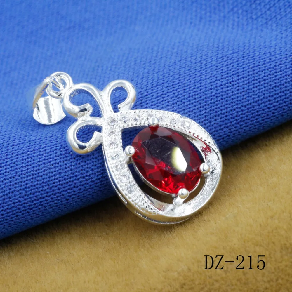 Нежный удлиненный кулон из серебра 925 пробы в виде капель мозаичный хрустальный