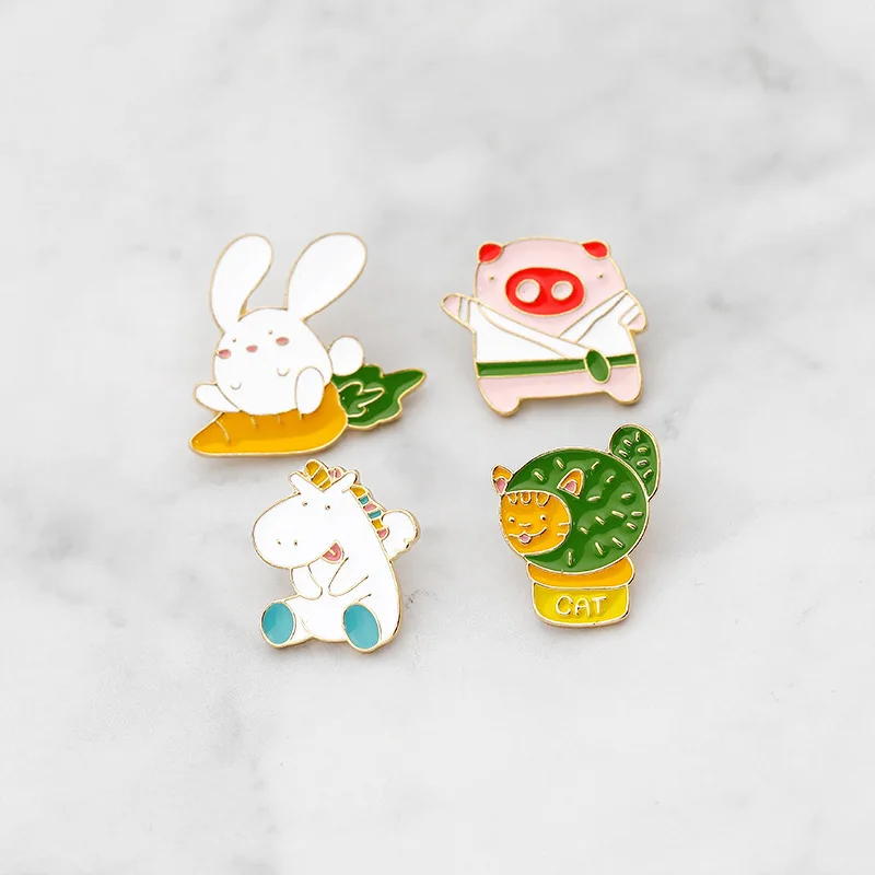 Металлическая эмалированная брошь в виде кошки с желтым КАКТУСОМ модная