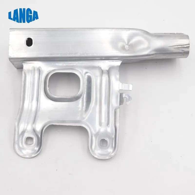 Деформационный элемент для переднего и бампера BMW F22 F30 F31 OEM: 51117266194 справа |