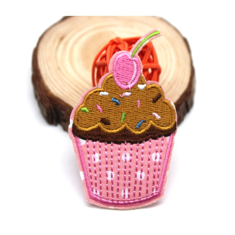 Вышитые патчи утюгом на маленьком торте для одежды Детские Мультяшные