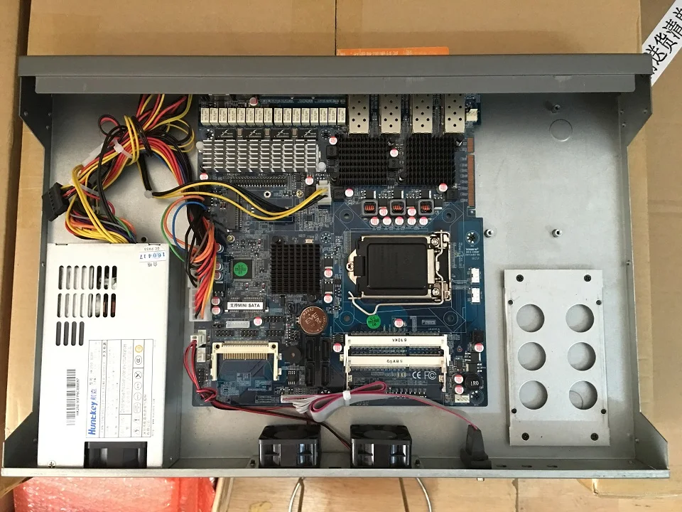 Аппаратный брандмауэр 1U сеть с 4* intel 1000M 82574L Gigabit LAN 4* SPF Intel Core i3 4130 3,4 Ghz Mikrotik ROS 2G ram 8G SSD