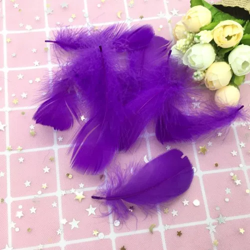 Purple Мягкий пушистый Плюм 100 шт 4-8 см плавающий гусиное перо DIY светильник цветные маленькие перья праздничные вечерние DIY ремесло свадебное украшение - Цвет: Purple