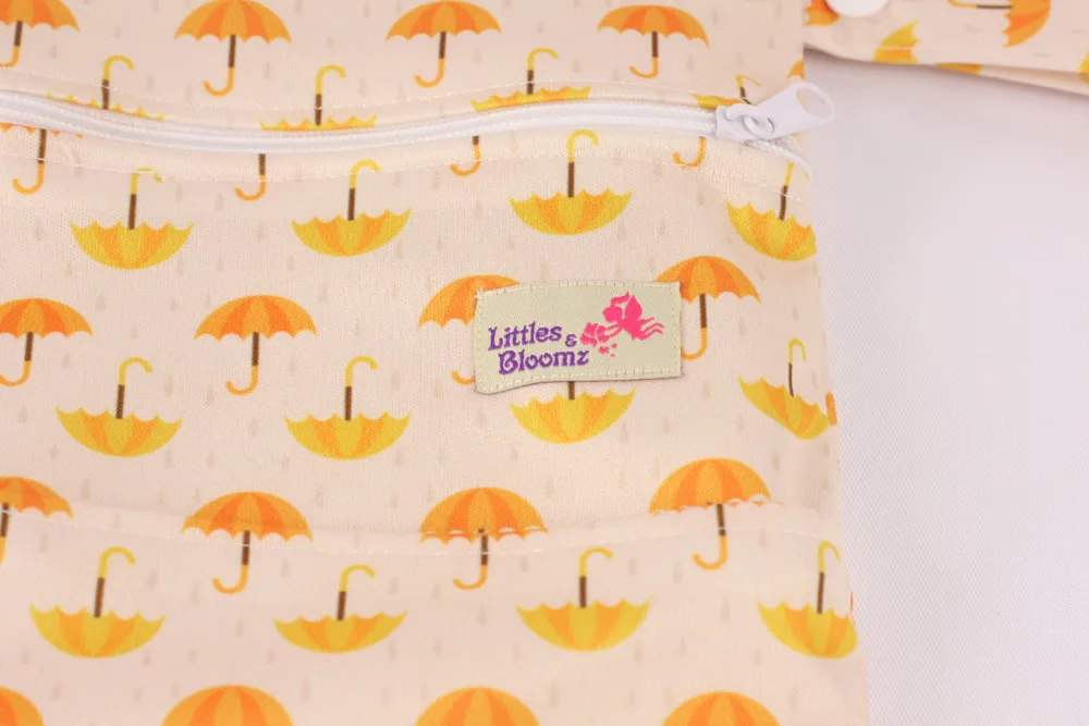 [Littles&Bloomz] Washable Reusable Nappy Two Pockets Wet Bag Fashion Design Waterproof Swim Sport Double Pockets in One Wet Bag