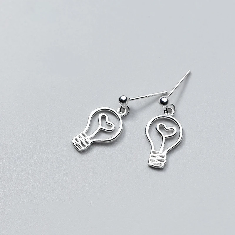 

TOYOOSKY 925 Sterling Silver Earrings Fashion Personality Bulb Heart-shaped Earrings Women Simple Short Earrings Ear Jewelry