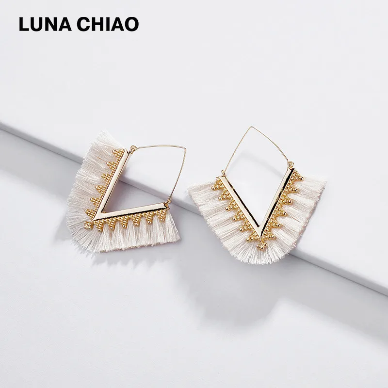 Cream LUNA CHIAO новые трендовые v-образные серьги-капельки с бахромой для женщин большие массивные висячие серьги - Окраска металла: Cream