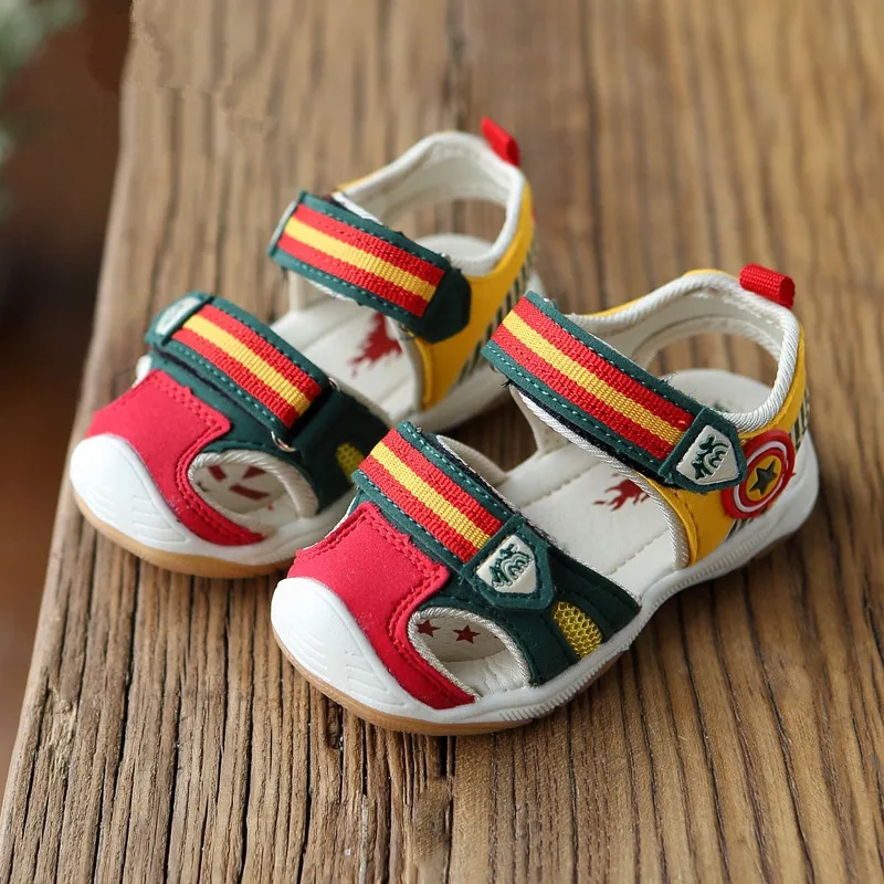 Сандалии со светодиодной подсветкой для мальчиков и девочек мягкая Брендовая