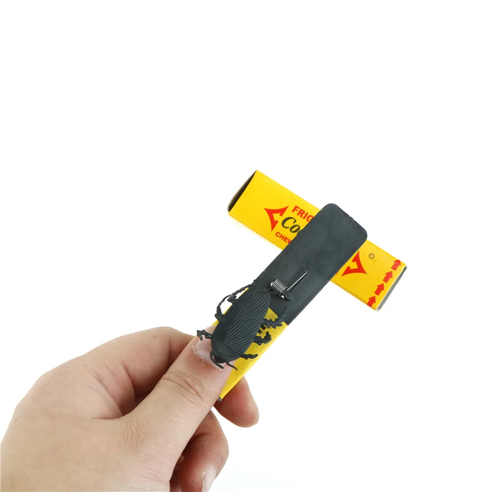 

1PCS Novelty April Fool's Day Spoof Person Funny Gadgets Tricky Toys Surprised Cockroaches Gum Shock Party Favors