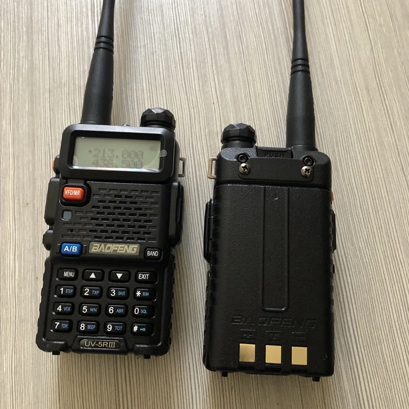 Baofeng UV5R 3-полосный иди и болтай walkie talkie “иди и 136-174 МГц 200-259,9 МГц 400-520 МГц новая портативная радиоустановка baofeng UV-5RIII