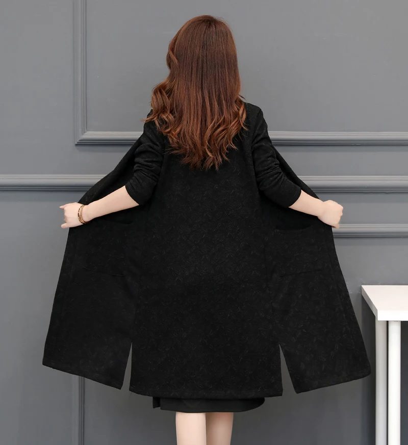 

Spring and Autumn middle-aged women's windbreaker jacket long paragraph over the knee new large size national wind cardigan