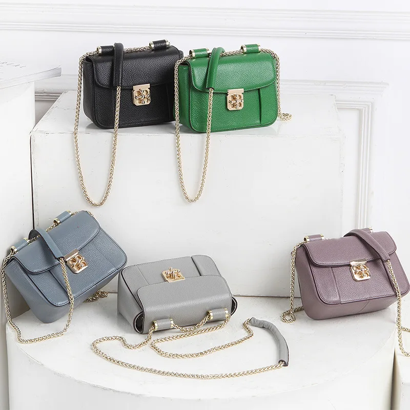 Женская мини сумка с цепочкой из натуральной кожи летняя элегантная однотонная