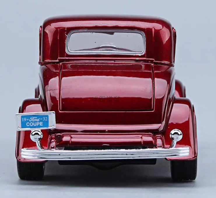 Высокая имитация 1932 Ford coupe модель автомобиля, 1:24 передовая Игрушечная машина из сплава, 4 открытые двери Ретро Коллекционная модель