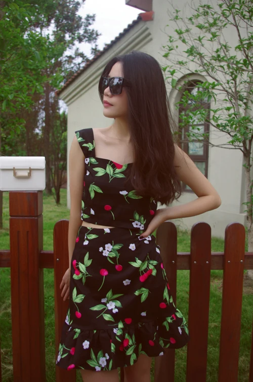 

Customize Made Retro Vintage Plus Size 3XS-10XL Cherry Print Short Vest + High Waist Mini Mermaid Fishtail Skirt 2PCS Sets Black