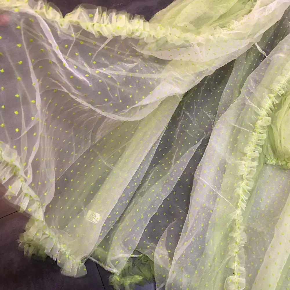 Круглый вырез с пышными рукавами многослойная пряжа в горошек длинные