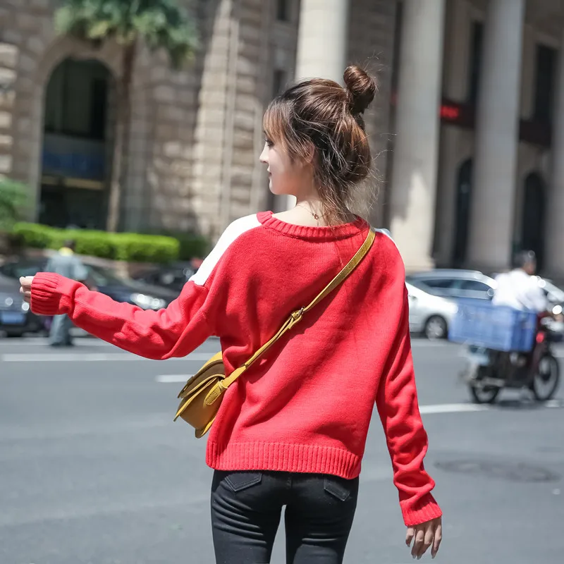 2018 New Autumn winter new contrast color stitching small fresh long-sleeved knit sweater women plus size O-neck pullover |