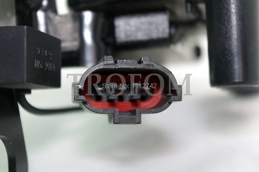 Катушка зажигания для HYUNDAI Accent I II Stufenheck Lantra 1 3 1.3i 5 1.5i 12V 1994-2005 0986221004 40100264 27301-22050 |