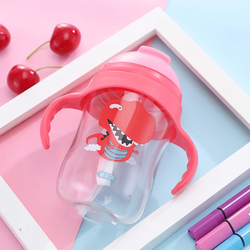 Детская бутылка для воды с рисунком из мультфильма соломенной чашкой кормления