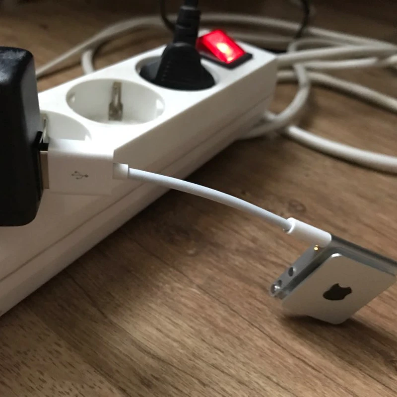 Кабель адаптер с разъемом 3 5 мм на USB 2 0 для передачи данных и зарядки аудио iPod Shuffle