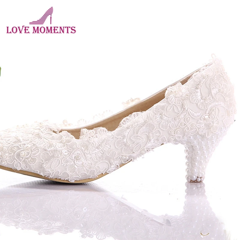 

White Lace Low Heel Wedding Bridal Shoes Kitten Heel Bridesmaid Shoes Elegant Party Embellish Prom Shoes Lady Dancing Shoes