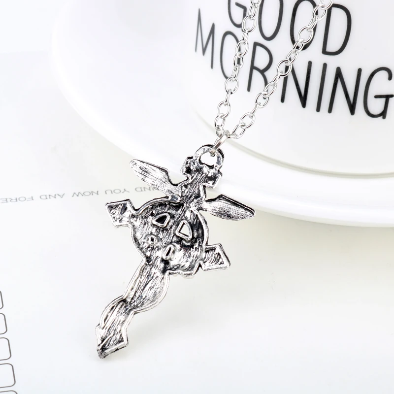 

Male Boys Necklace Snake Cross Pendant Necklace Women Vintage accessories Jewelry Alloy Link Chain Choker Necklace