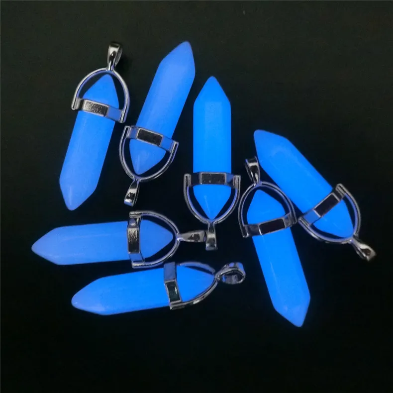 Luminous blue 50 шт./лот светящийся камень кулон Лунный камень натуральный кварц Подвеска в виде каменного маятника светится в темноте Шарм шестиугольный - Окраска металла: Luminous blue