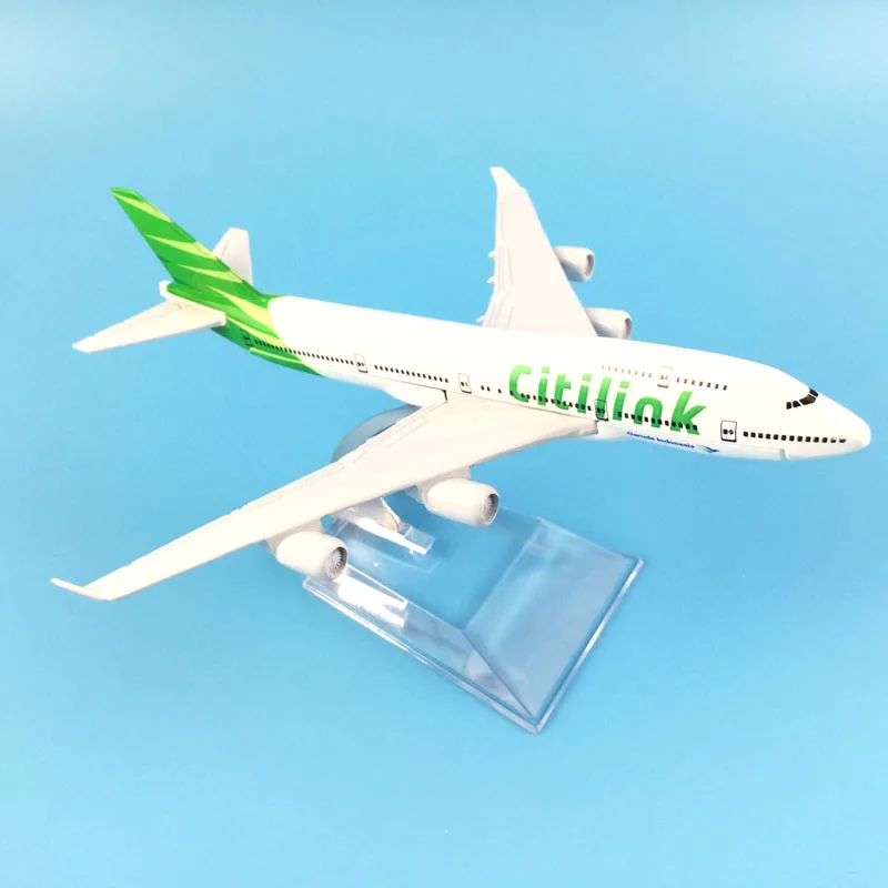 Модель пассажирского самолета CITILINK модель имитация 16 см сплав рождественские