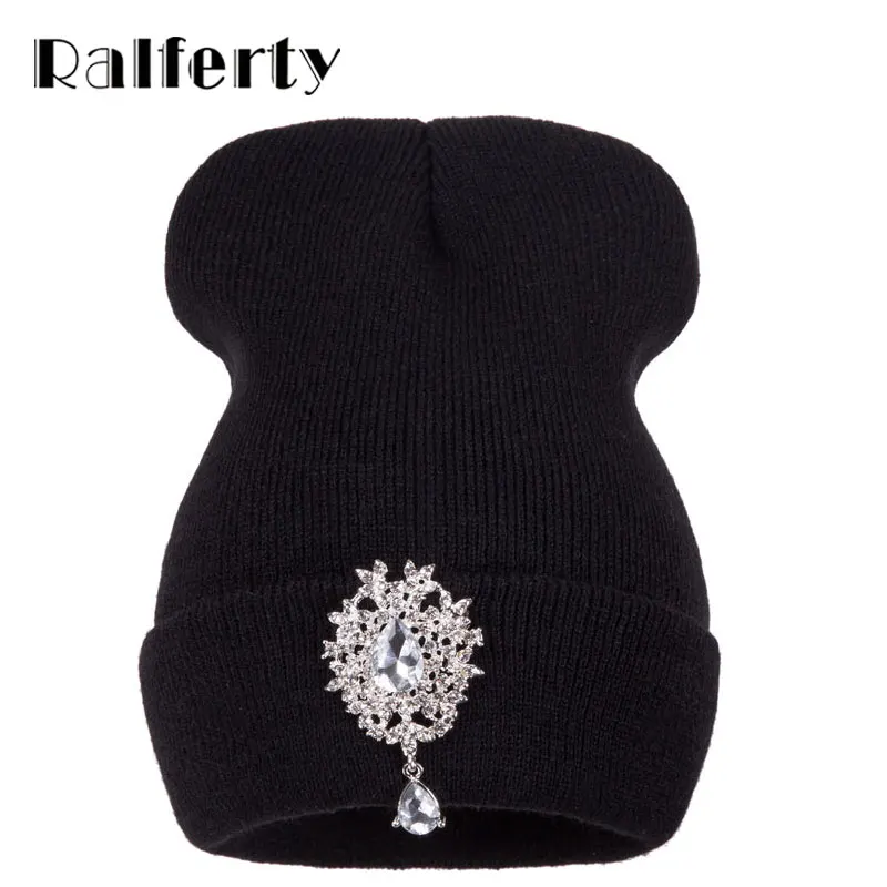 

Ralferty 2022 New Winter Hats For Women Warm Knitted Luxury Flower Crystal Beanies Hat Female Skullies Caps Gorras Gorros