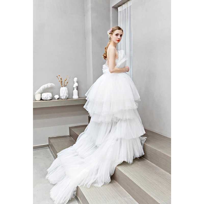 Женское свадебное платье со шлейфом He's Bride белое короткое с открытой спиной и