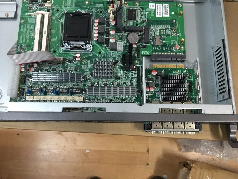 1U брандмауэр сетевое оборудование с 8 портами Gigabit lan 4 SPF Intel Core i7 4770 Mikrotik PFSense ROS
