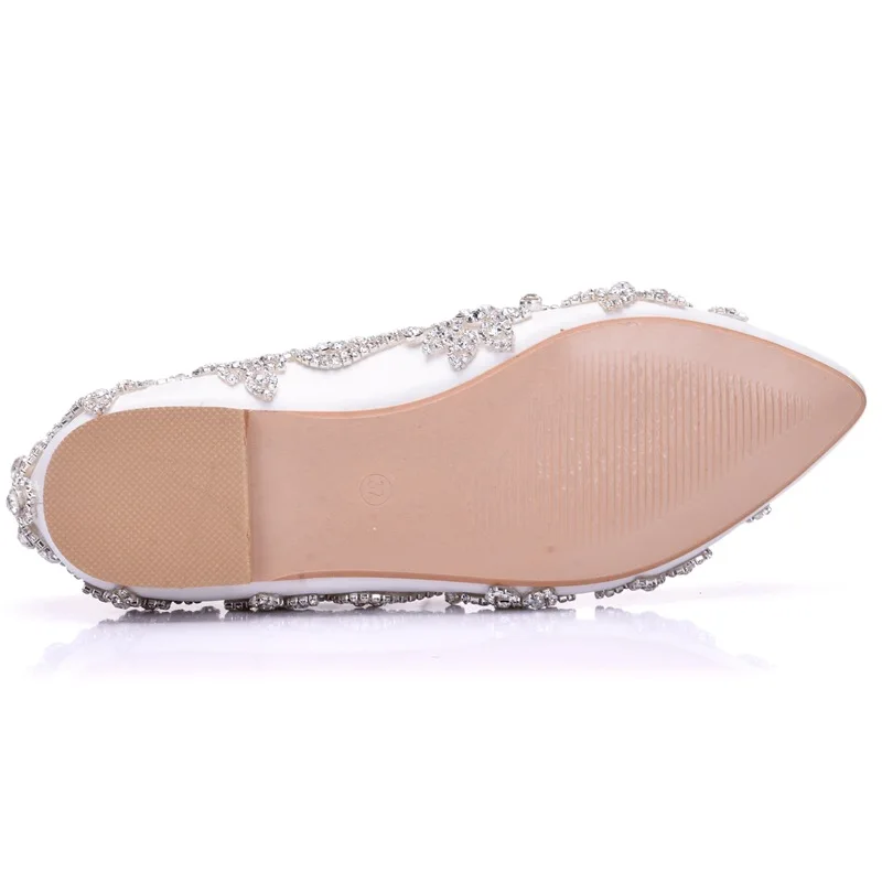 Туфли свадебные на плоской подошве белый цвет серебристые строгие туфли