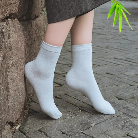 6 шт. = 3 пар/лот, весенне-осенние модные брендовые женские спортивные носки, высококачественные женские повседневные носки из бамбукового волокна, размер 35-39