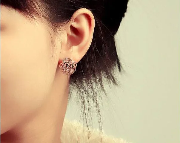 Корейский Стиль Девушка Изысканный Маленький Цветок Серьги Горячий Продавать