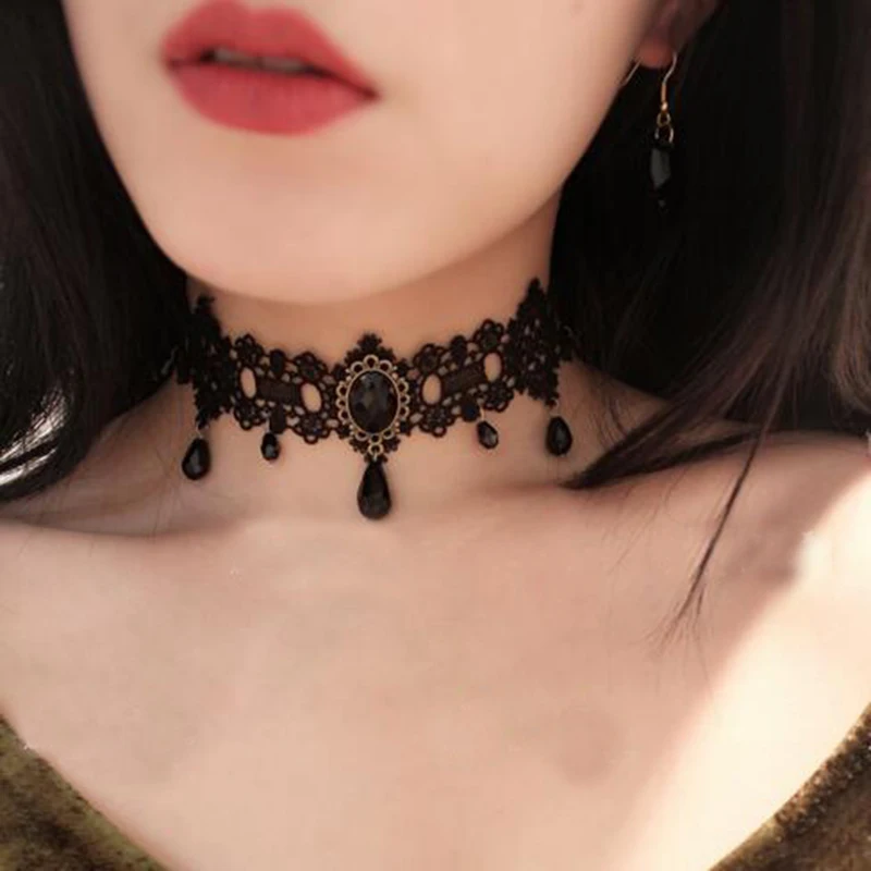 Модное готическое викторианское ожерелье-чокер с кристаллами и кисточкой Черное