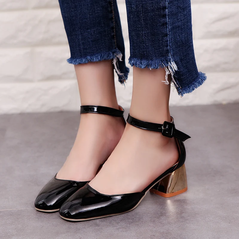 IMKKG/Новинка 2017 года Модная стильная женская обувь женские босоножки на среднем