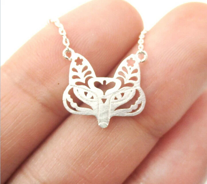 Оптовая продажа ожерелье с лисьим лицом цветочной филигранной огранкой в форме