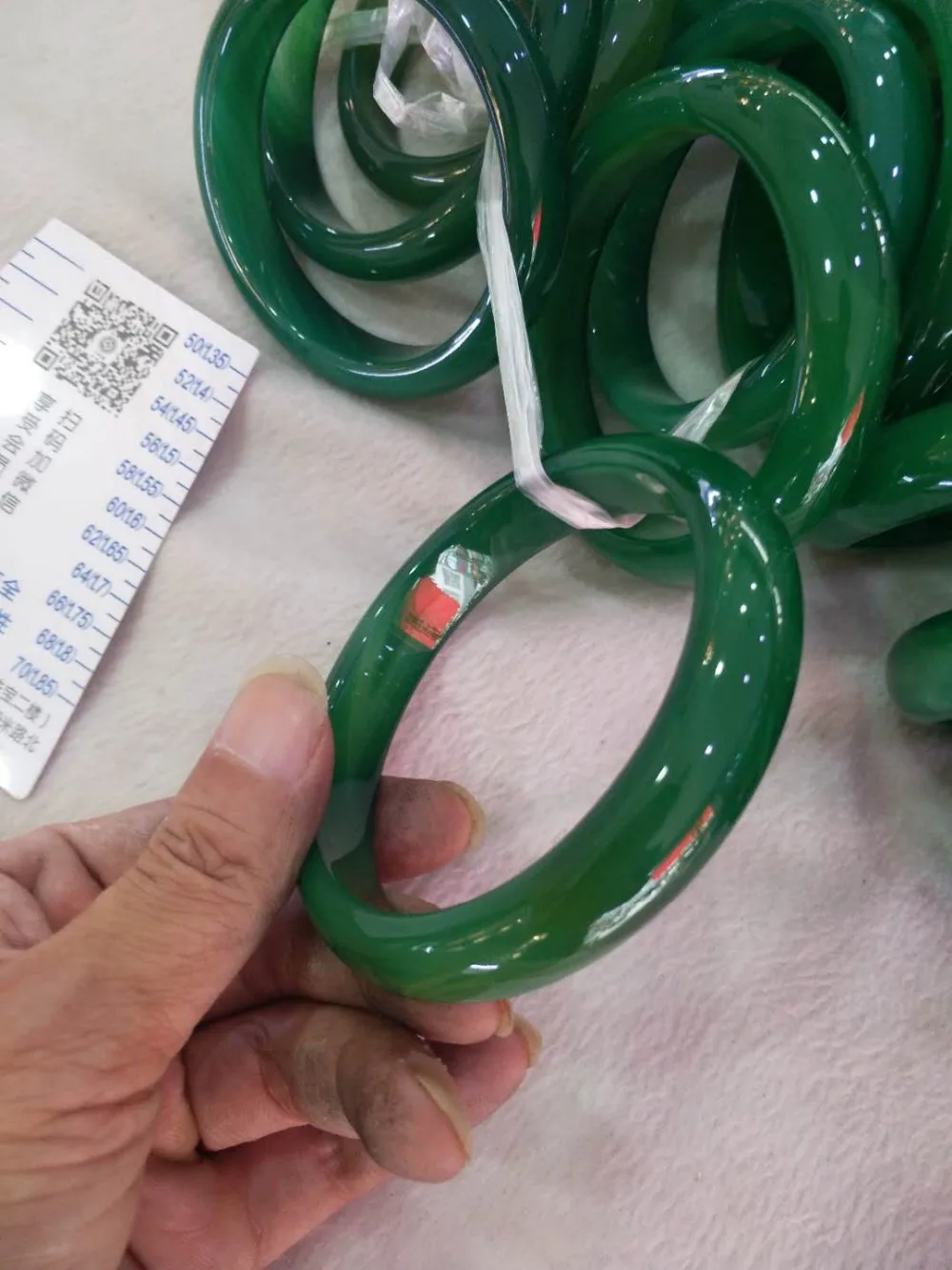 

One piece Exquisite Chinese handmade natural green agate bracelet