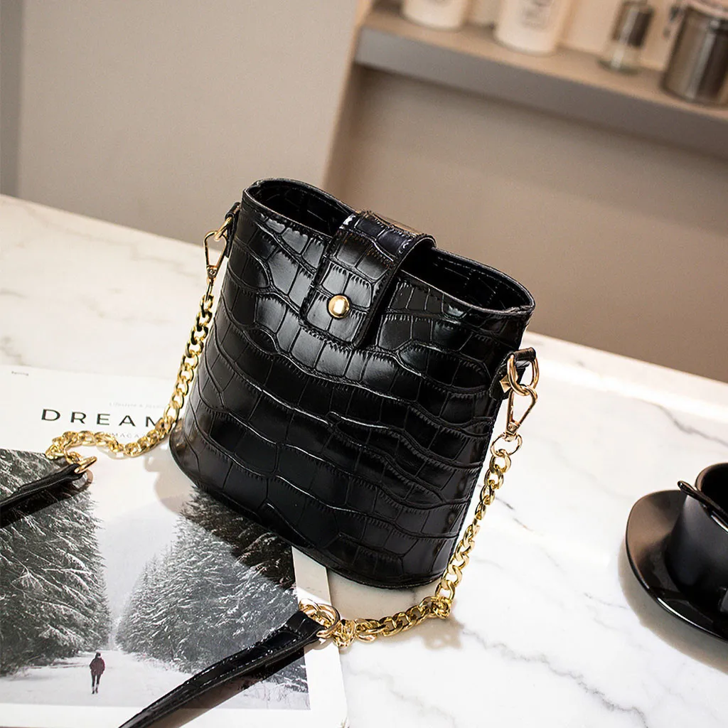 Женская маленькая квадратная сумка повседневная мессенджер через плечо из