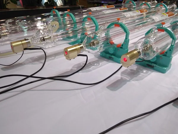 Акрил Лазерная резка машина использовать Видимый 100 ватт лазер tubewith Лучшая